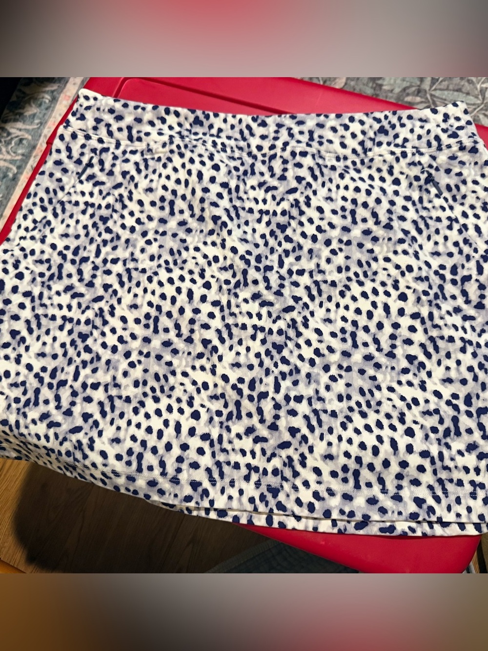 Tommy Bahama Aubrey skort with Navy Spot Print